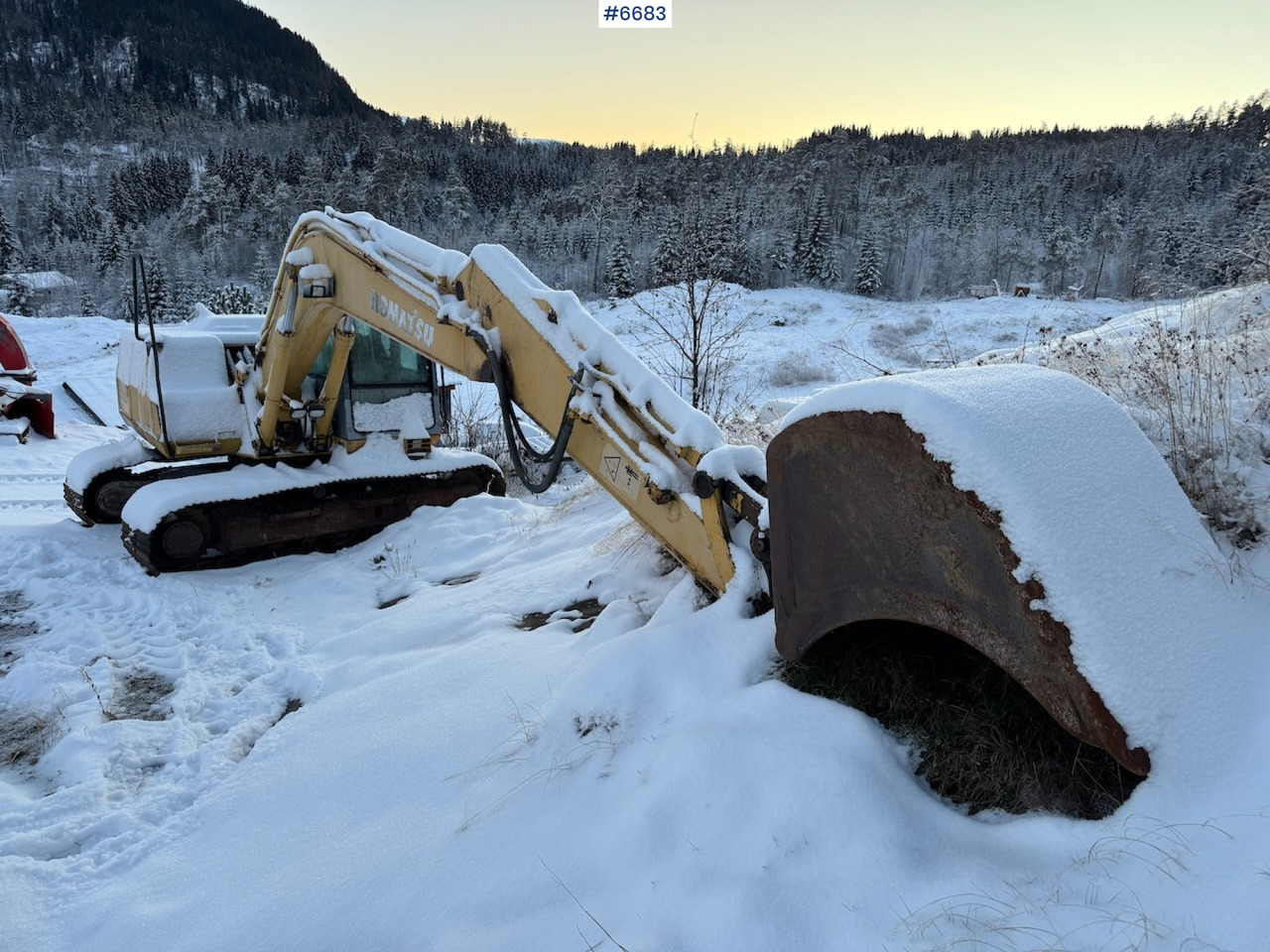 Komatsu PC 130-5K. - Excavadora: foto 3 Komatsu PC 130-5K. - Excavadora: foto 3