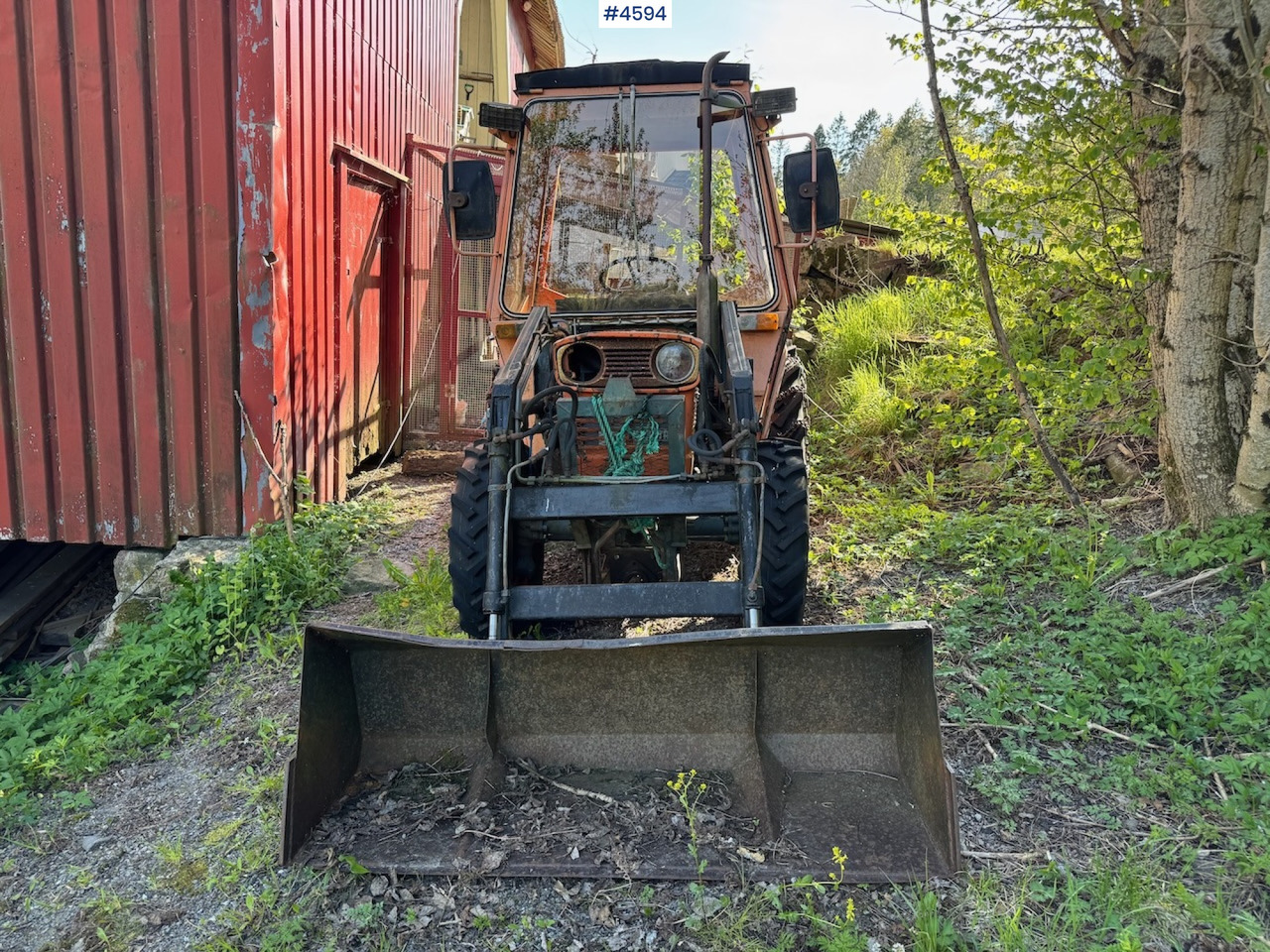 Kubota L245DT Double Traction w/ loader and some equipment. - Tractor: foto 3 Kubota L245DT Double Traction w/ loader and some equipment. - Tractor: foto 3
