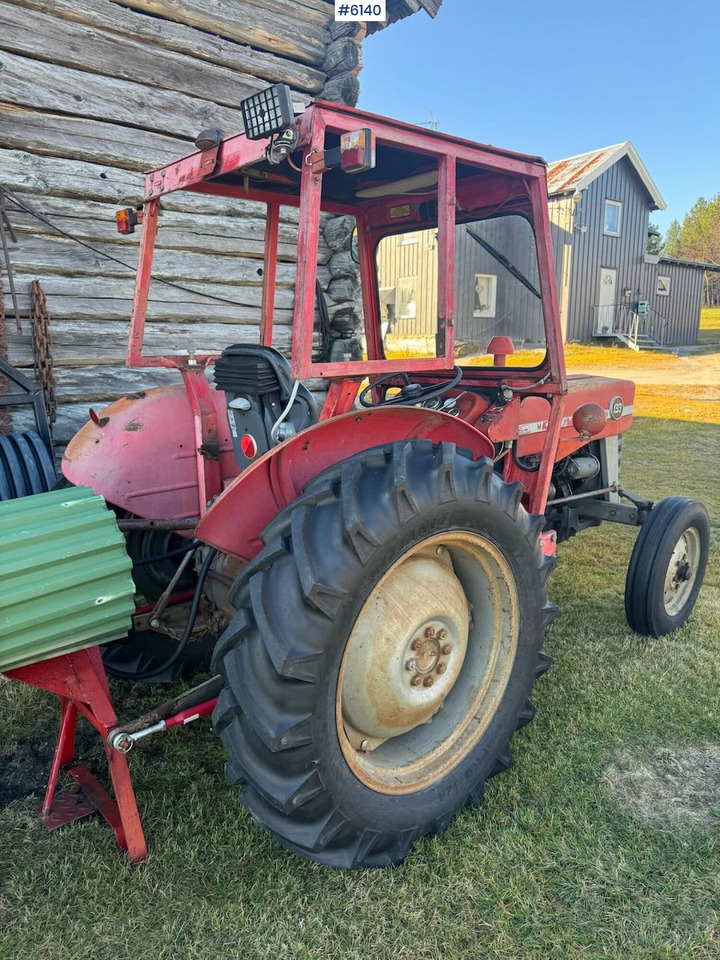 Massey Ferguson 133 - Tractor: foto 5 Massey Ferguson 133 - Tractor: foto 5