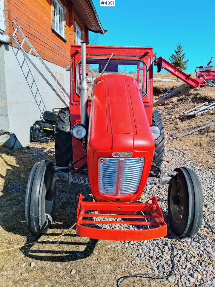 Massey Ferguson 35 - Tractor: foto 3 Massey Ferguson 35 - Tractor: foto 3