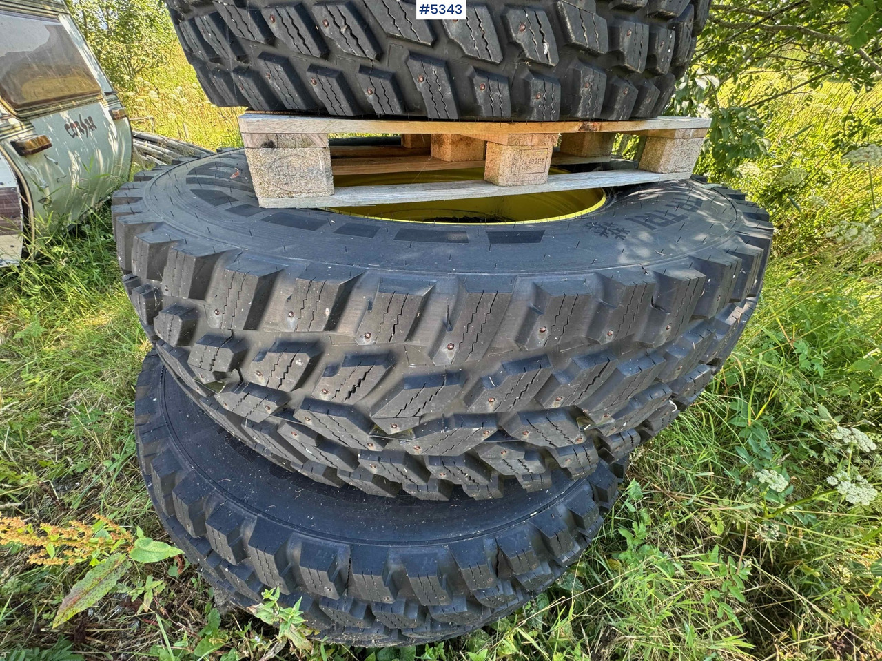Nokian tires – complete set with rims - Rueda completa para Tractor: foto 4 Nokian tires – complete set with rims - Rueda completa para Tractor: foto 4