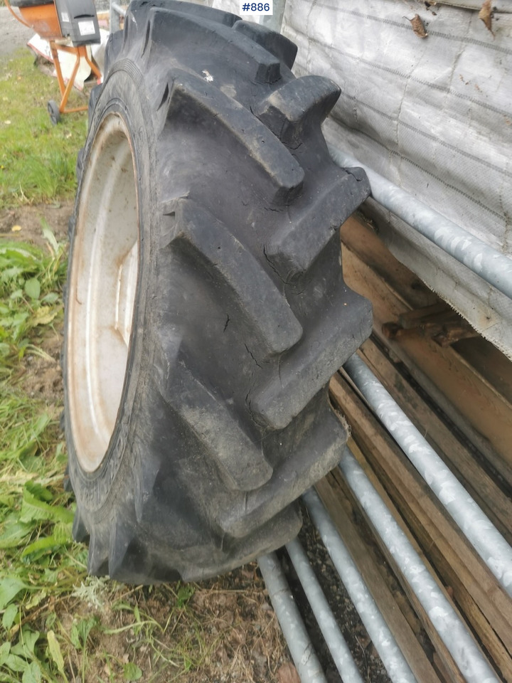 Wheel set on Deutz-Fahr 3.60 - Rueda completa para Maquinaria agrícola: foto 4 Wheel set on Deutz-Fahr 3.60 - Rueda completa para Maquinaria agrícola: foto 4