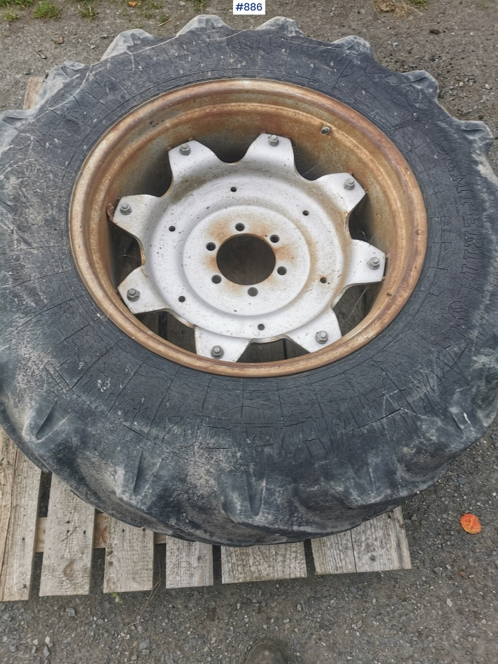 Wheel set on Deutz-Fahr 3.60 - Rueda completa para Maquinaria agrícola: foto 3 Wheel set on Deutz-Fahr 3.60 - Rueda completa para Maquinaria agrícola: foto 3