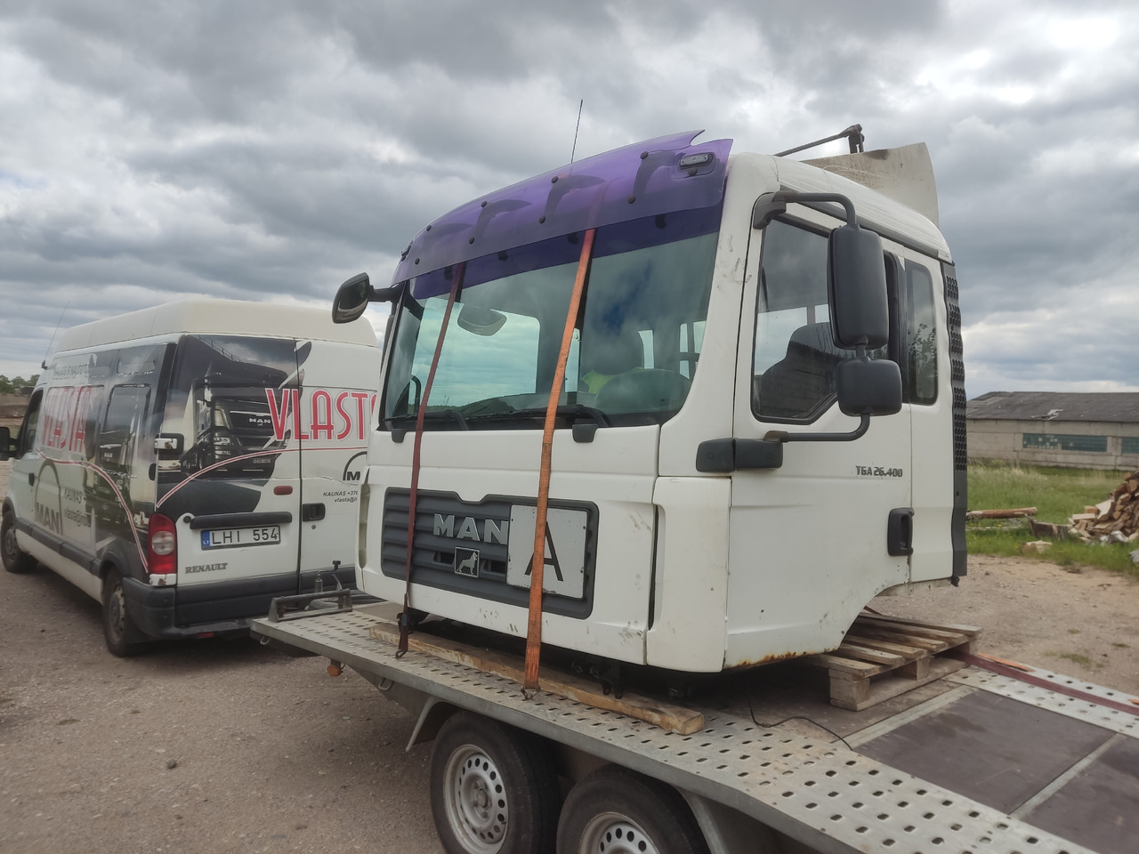 MAN cab F99/L17 - Cabina: foto 2 MAN cab F99/L17 - Cabina: foto 2