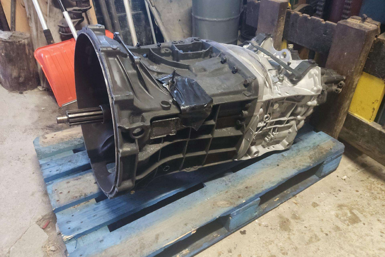 ZF Gearbox 16S2330TD DAF Ecosplit IV - Caja de cambios para Camión: foto 2 ZF Gearbox 16S2330TD DAF Ecosplit IV - Caja de cambios para Camión: foto 2
