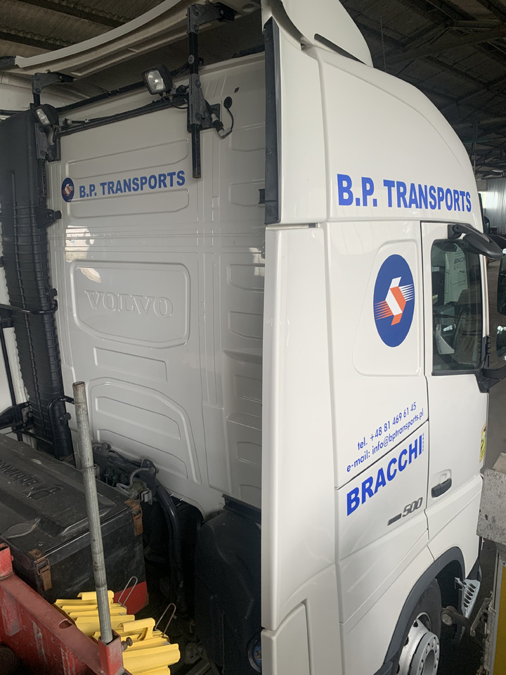 VOLVO VOLVO FH 6x2 500 Euro VI, salon Polska, ASO - Cabeza tractora: foto 5 VOLVO VOLVO FH 6x2 500 Euro VI, salon Polska, ASO - Cabeza tractora: foto 5