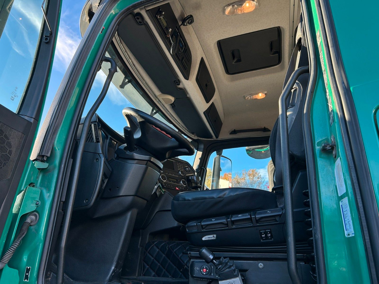 Cabeza tractora Mercedes-Benz 1845 Arocs SZM 4x4 HAD: foto 20 Cabeza tractora Mercedes-Benz 1845 Arocs SZM 4x4 HAD: foto 20