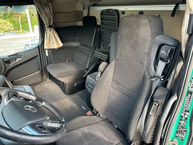 Cabeza tractora Mercedes-Benz 1851 Actros SZM mit Kipper-Pumpe 4x2: foto 13 Cabeza tractora Mercedes-Benz 1851 Actros SZM mit Kipper-Pumpe 4x2: foto 13