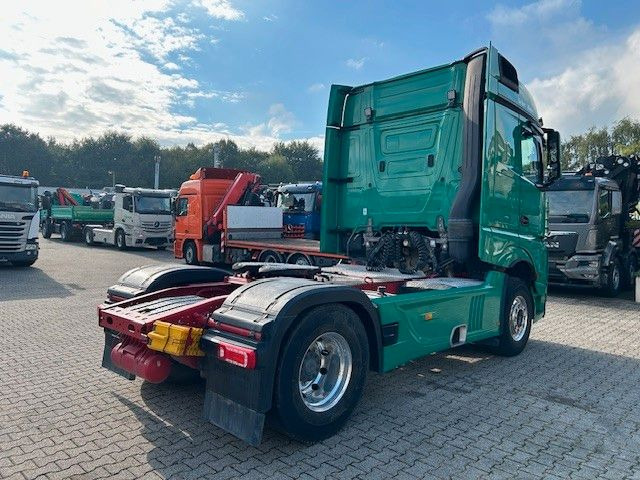 Cabeza tractora Mercedes-Benz 1851 Actros SZM mit Kipper-Pumpe 4x2: foto 7 Cabeza tractora Mercedes-Benz 1851 Actros SZM mit Kipper-Pumpe 4x2: foto 7