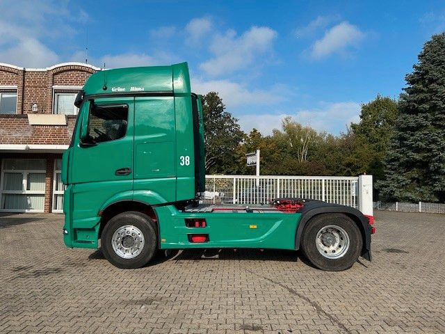 Mercedes-Benz 1851 Actros SZM mit Kipper-Pumpe 4x2 - Cabeza tractora: foto 3 Mercedes-Benz 1851 Actros SZM mit Kipper-Pumpe 4x2 - Cabeza tractora: foto 3