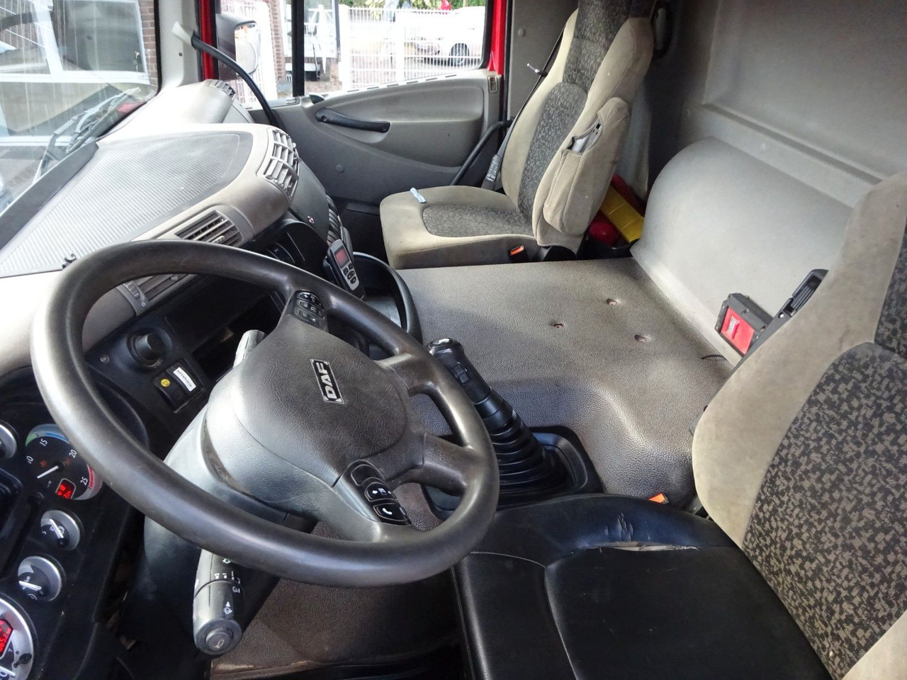 Camión grúa DAF 85.410 Pritsche + HIAB 322E6 Kran 8x4: foto 18