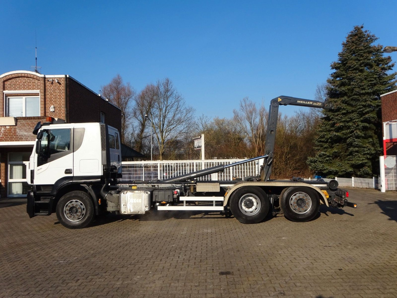 Iveco STRALIS 400 MEILLER Abroller Lift-Lenkachse 6x2 Iveco STRALIS 400 MEILLER Abroller Lift-Lenkachse 6x2 - Camión multibasculante: foto 3 Iveco STRALIS 400 MEILLER Abroller Lift-Lenkachse 6x2 Iveco STRALIS 400 MEILLER Abroller Lift-Lenkachse 6x2 - Camión multibasculante: foto 3