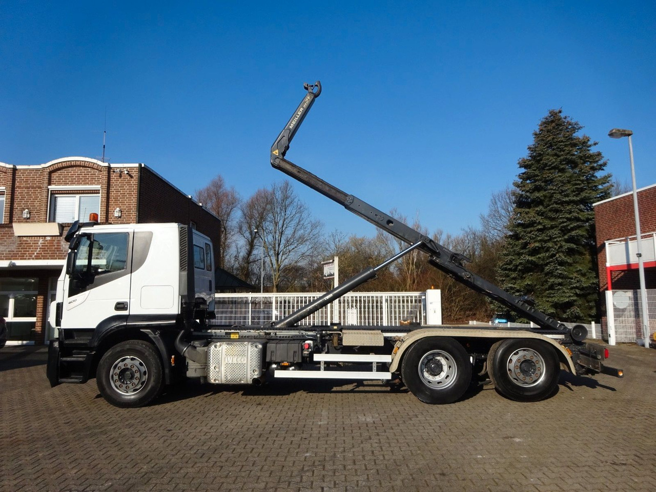 Iveco STRALIS 400 MEILLER Abroller Lift-Lenkachse 6x2 Iveco STRALIS 400 MEILLER Abroller Lift-Lenkachse 6x2 - Camión multibasculante: foto 1 Iveco STRALIS 400 MEILLER Abroller Lift-Lenkachse 6x2 Iveco STRALIS 400 MEILLER Abroller Lift-Lenkachse 6x2 - Camión multibasculante: foto 1