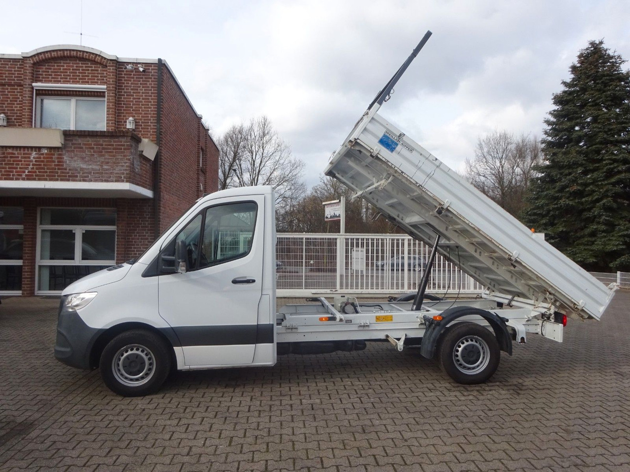 Mercedes-Benz 314 CDI Sprinter MEILLER 3Skipper 4x2 - Volquete furgoneta: foto 1 Mercedes-Benz 314 CDI Sprinter MEILLER 3Skipper 4x2 - Volquete furgoneta: foto 1