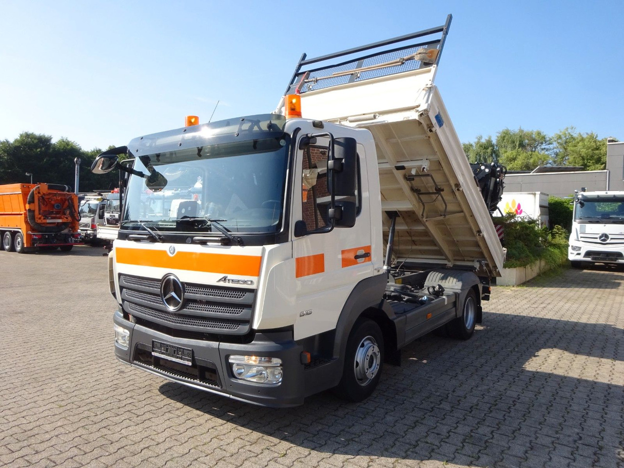 Mercedes-Benz 818 Atego MEILLER 3Skipper 4x2 - Camión volquete: foto 1 Mercedes-Benz 818 Atego MEILLER 3Skipper 4x2 - Camión volquete: foto 1