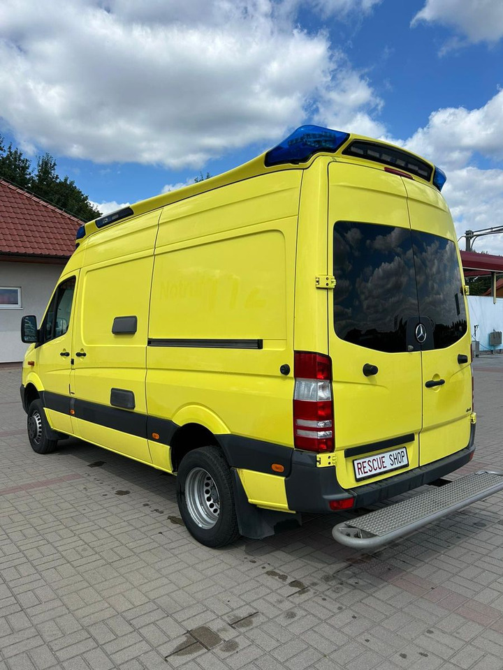 Mercedes-Benz Sprinter 519 CDI 4X4 **Ambulace** - Furgoneta de pasajeros: foto 3 Mercedes-Benz Sprinter 519 CDI 4X4 **Ambulace** - Furgoneta de pasajeros: foto 3