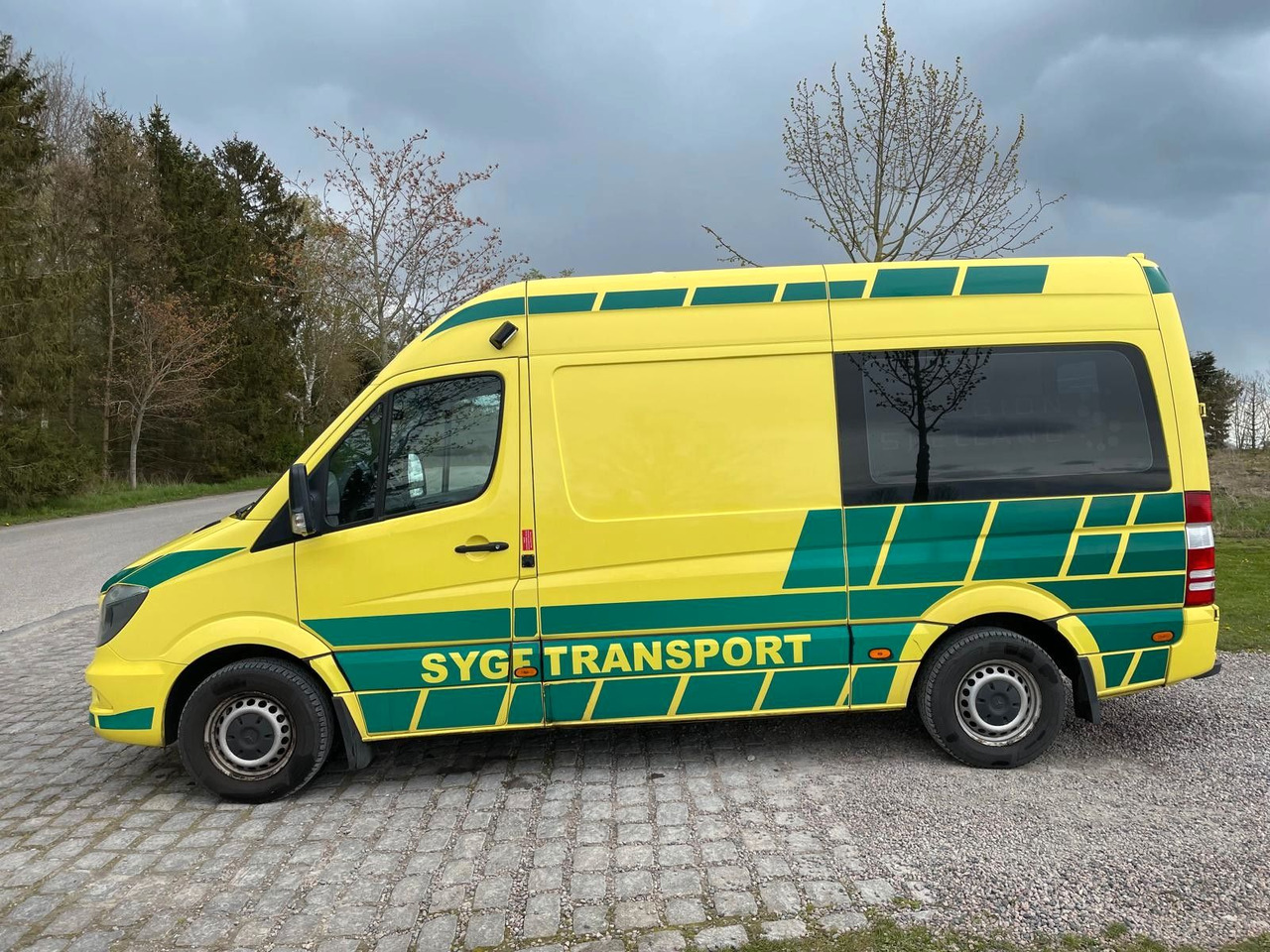 Mercedes-Benz Sprinter II kasten 316 CDI Aut - Ambulancia: foto 2 Mercedes-Benz Sprinter II kasten 316 CDI Aut - Ambulancia: foto 2