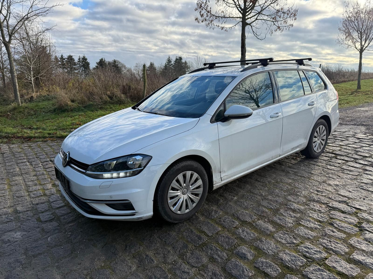 Volkswagen Golf VII 1.6 TDI Comfortline *LKW zull. 2sitze - Coche familiar: foto 2 Volkswagen Golf VII 1.6 TDI Comfortline *LKW zull. 2sitze - Coche familiar: foto 2