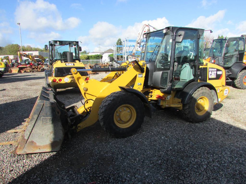 Cat 906 M Radlader 29.500 EUR - Cargadora de ruedas: foto 1 Cat 906 M Radlader 29.500 EUR - Cargadora de ruedas: foto 1