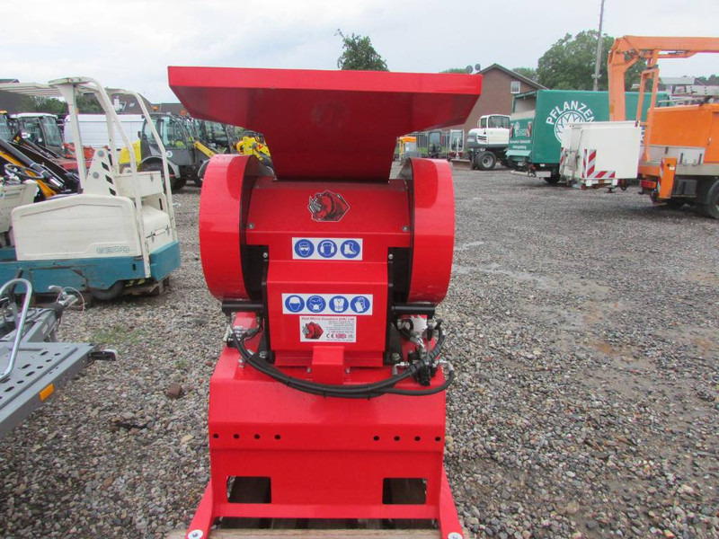 Red Rhino 2000 Brecheranlage Neuwertig - Trituradora móvil: foto 5 Red Rhino 2000 Brecheranlage Neuwertig - Trituradora móvil: foto 5