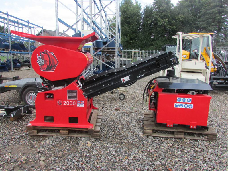 Red Rhino 2000 Brecheranlage Neuwertig - Trituradora móvil: foto 1 Red Rhino 2000 Brecheranlage Neuwertig - Trituradora móvil: foto 1