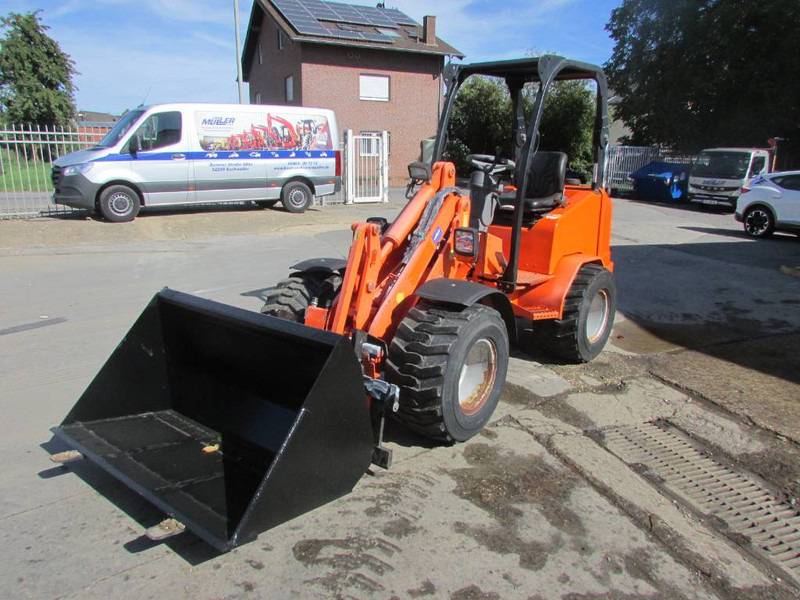 Schäffer 2436 Radlader 22.500 EUR - Cargadora de ruedas: foto 1 Schäffer 2436 Radlader 22.500 EUR - Cargadora de ruedas: foto 1