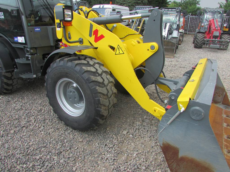 WACKER NEUSON WL 52 Radlader 39.900 EUR - Cargadora de ruedas: foto 4 WACKER NEUSON WL 52 Radlader 39.900 EUR - Cargadora de ruedas: foto 4