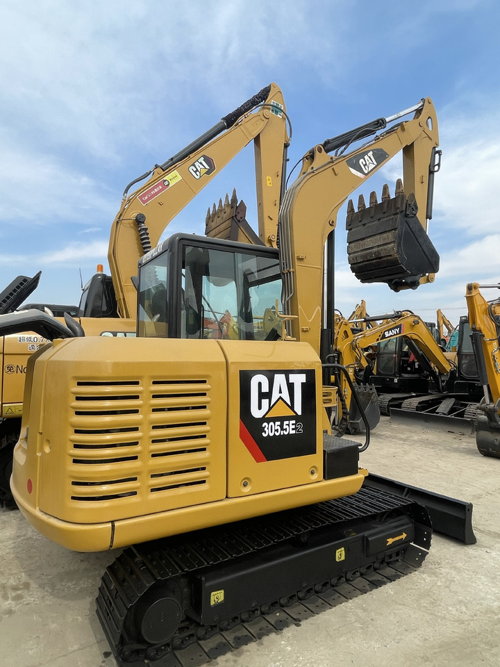 CATERPILLAR 305.5E2 - Miniexcavadora: foto 1 CATERPILLAR 305.5E2 - Miniexcavadora: foto 1
