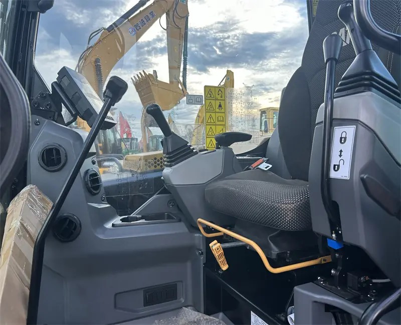 CATERPILLAR 306 - Excavadora de cadenas: foto 2 CATERPILLAR 306 - Excavadora de cadenas: foto 2