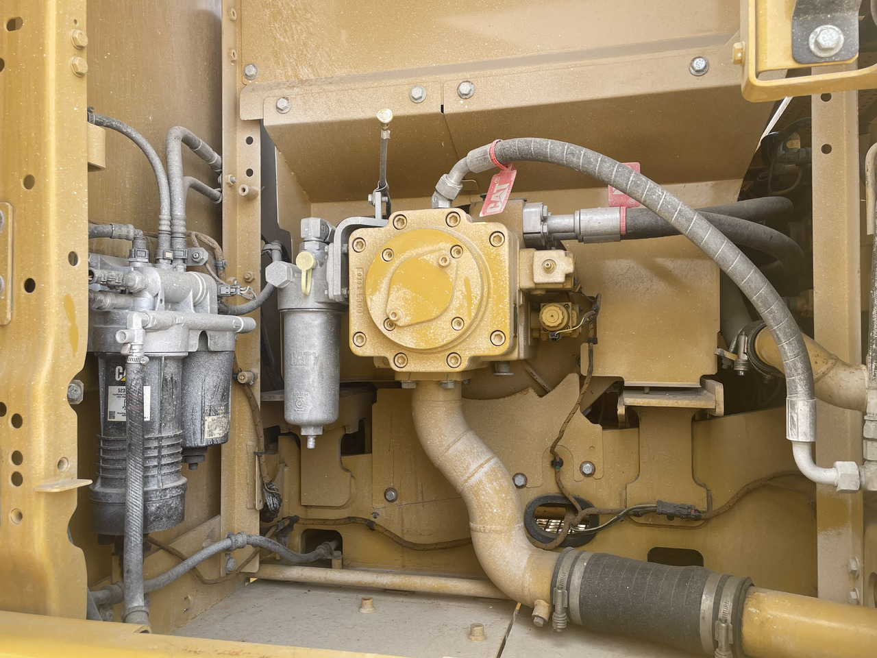 CATERPILLAR 323GC - Excavadora de cadenas: foto 5 CATERPILLAR 323GC - Excavadora de cadenas: foto 5