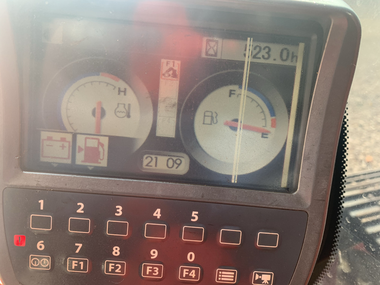 HITACHI ZX200-3 - Excavadora de cadenas: foto 5 HITACHI ZX200-3 - Excavadora de cadenas: foto 5