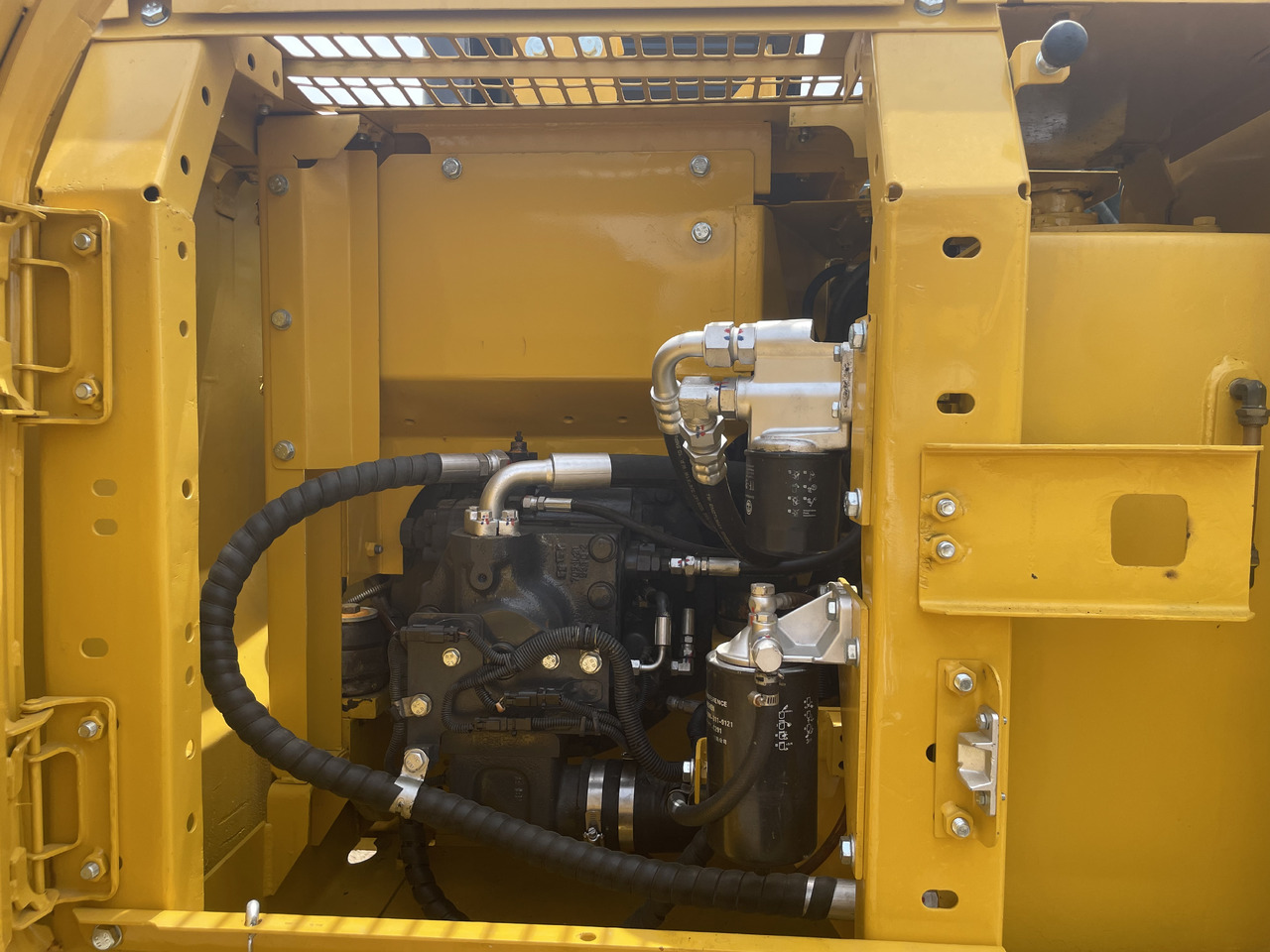 Miniexcavadora KOMATSU PC 130-7: foto 9