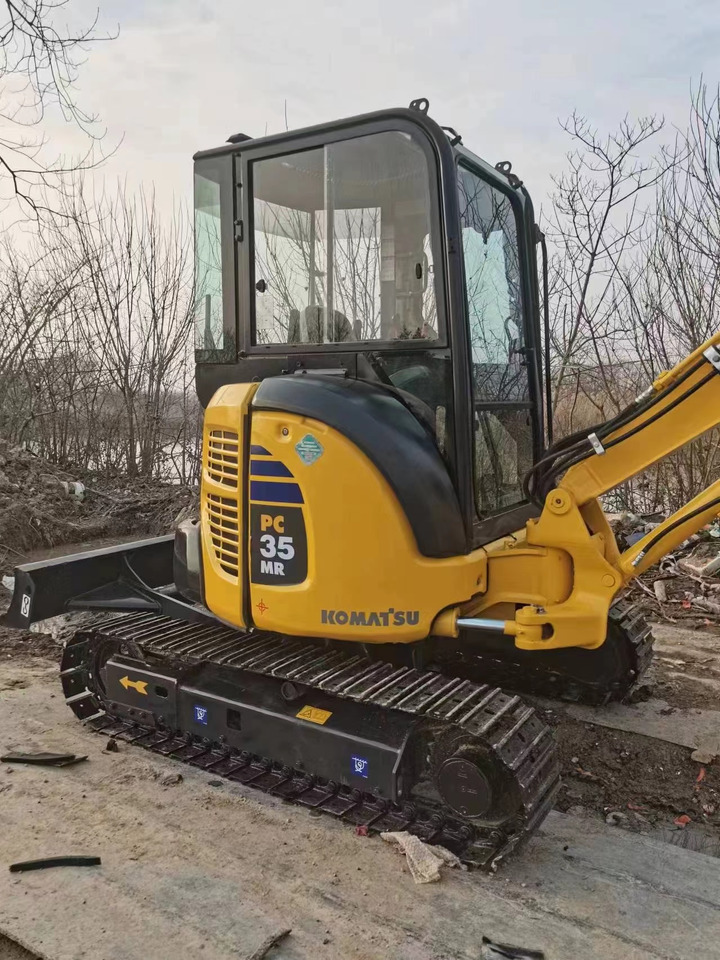 KOMATSU PC 35 MR - Excavadora de cadenas: foto 3 KOMATSU PC 35 MR - Excavadora de cadenas: foto 3