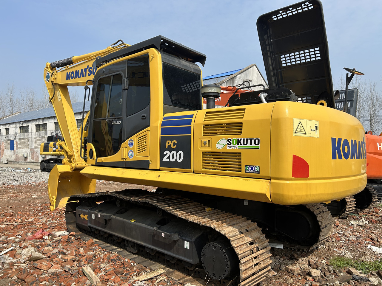 Komatsu PC 200-8 - Excavadora de cadenas: foto 1 Komatsu PC 200-8 - Excavadora de cadenas: foto 1