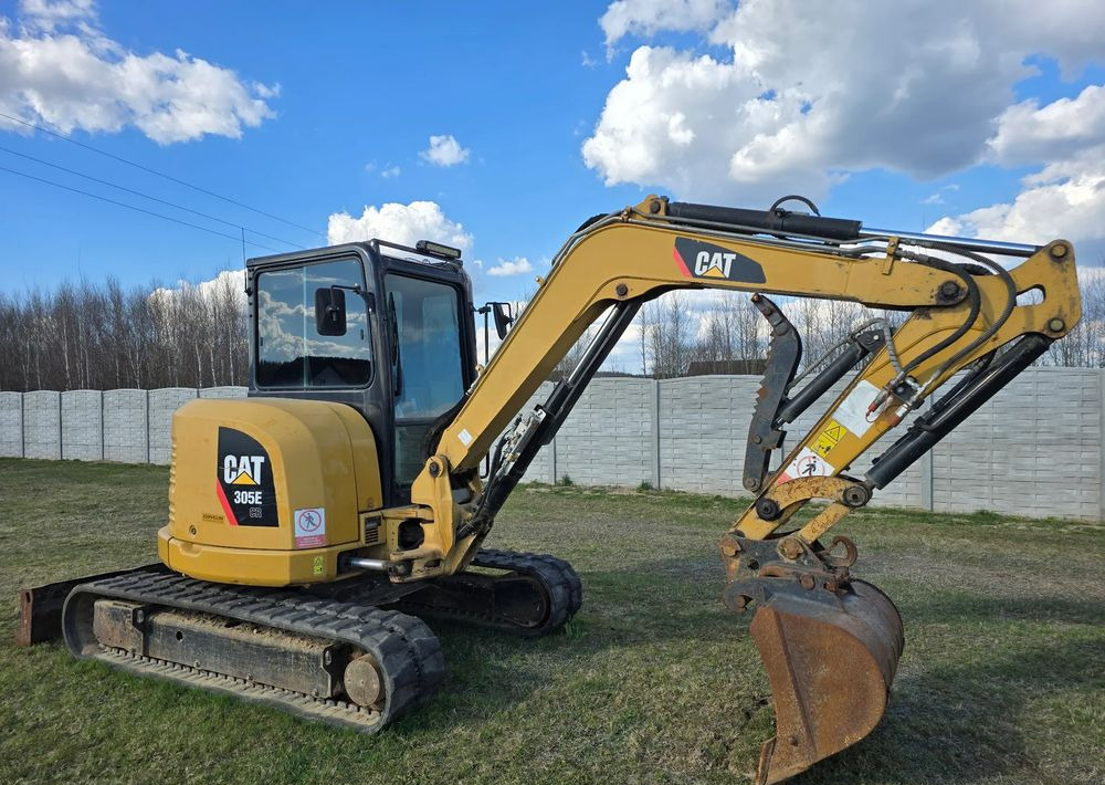 Caterpillar - Excavadora de cadenas: foto 1 Caterpillar - Excavadora de cadenas: foto 1