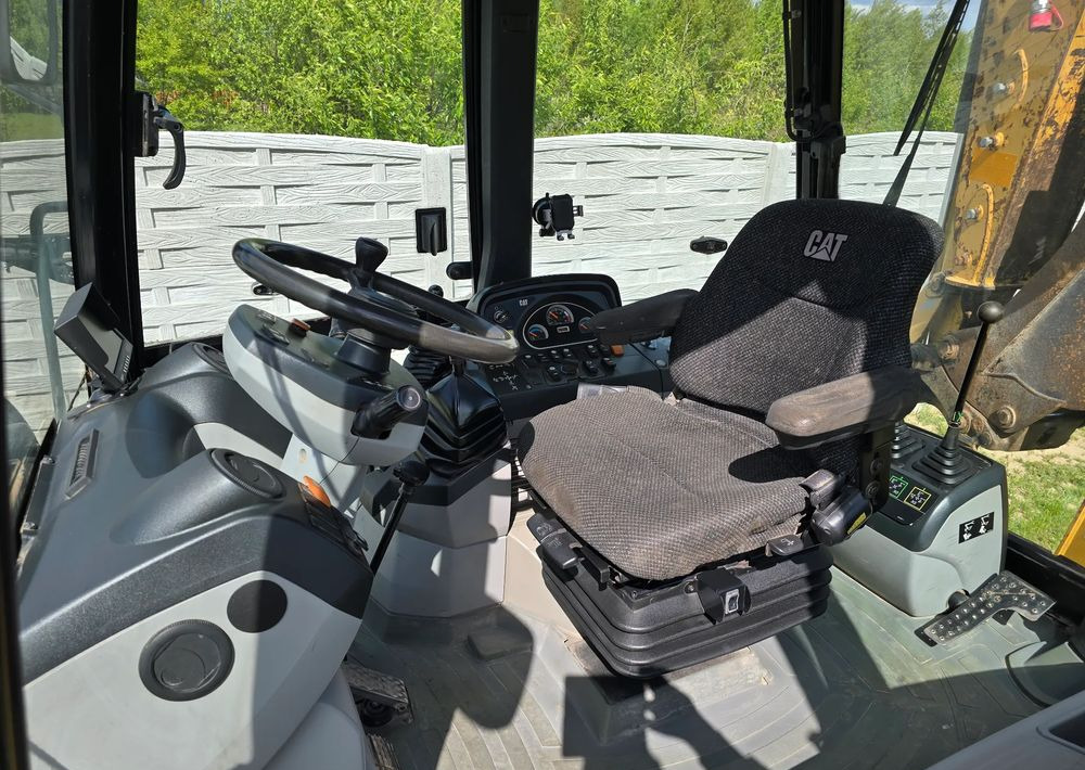 Caterpillar - Retroexcavadora: foto 3 Caterpillar - Retroexcavadora: foto 3