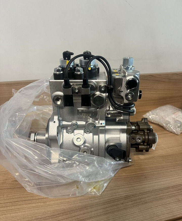 Bosch 2024 Bosch 420DCİ truck - Bomba de combustible para Camión: foto 4 Bosch 2024 Bosch 420DCİ truck - Bomba de combustible para Camión: foto 4