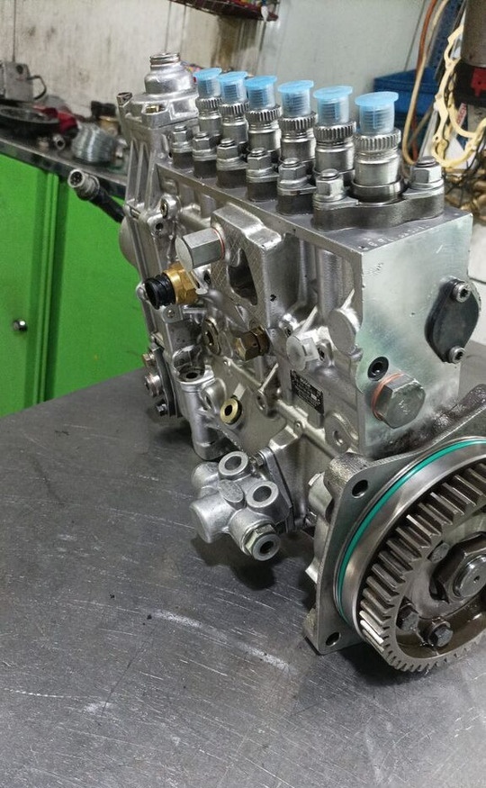 Bosch TGA 0402796210 MAN Tga 410 - Bomba de combustible para Camión: foto 3 Bosch TGA 0402796210 MAN Tga 410 - Bomba de combustible para Camión: foto 3