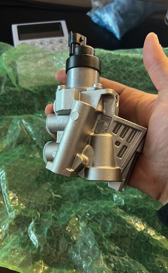 Reglatör Bosch 2010-2023 F00BC80045 Bosch 2008-2012 - Procesamiento de combustible para Autobús: foto 2 Reglatör Bosch 2010-2023 F00BC80045 Bosch 2008-2012 - Procesamiento de combustible para Autobús: foto 2