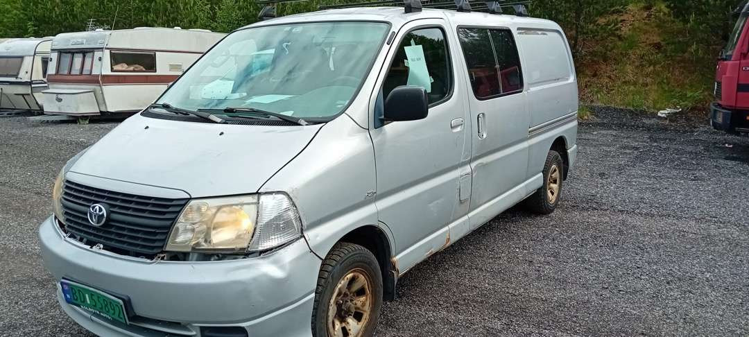 2008 Toyota Hiace 4WD og 2007 Toyota Hiace selges samlet - Coche: foto 1 2008 Toyota Hiace 4WD og 2007 Toyota Hiace selges samlet - Coche: foto 1