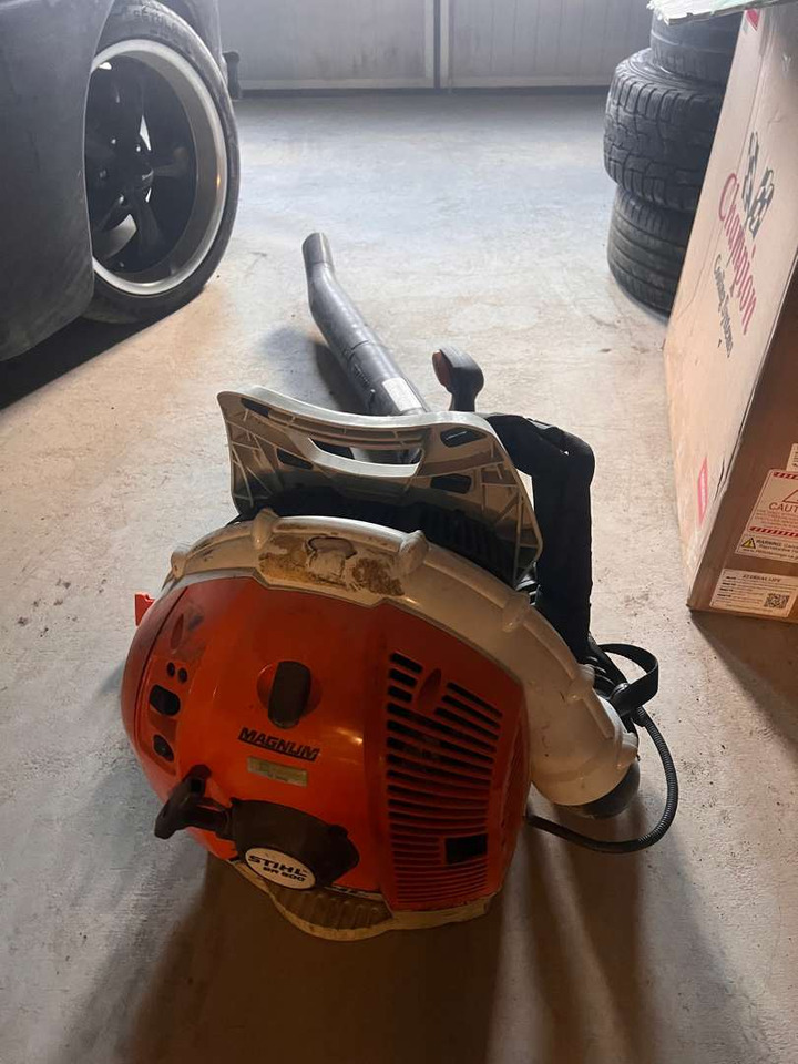 2023 Stihl BR 600 løvblåser - Maquinaria de jardinería: foto 1 2023 Stihl BR 600 løvblåser - Maquinaria de jardinería: foto 1