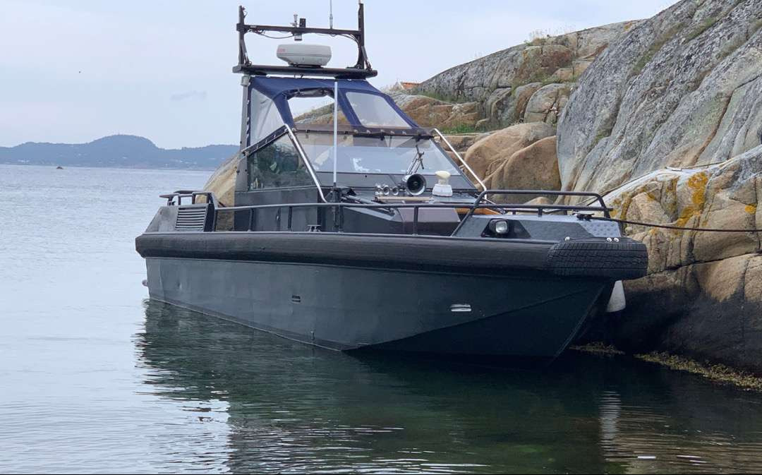 1997 Hurtiggående patruljebåt / 30 Fot / 870 HK - Otros maquinaria: foto 1 1997 Hurtiggående patruljebåt / 30 Fot / 870 HK - Otros maquinaria: foto 1