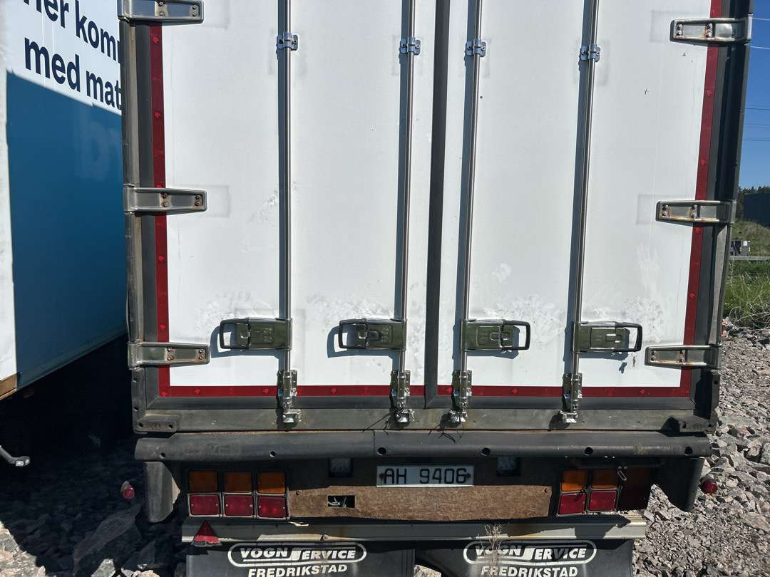 2004 Skaphenger Krone SCHWERINER EU-godkjent - Remolque: foto 5 2004 Skaphenger Krone SCHWERINER EU-godkjent - Remolque: foto 5