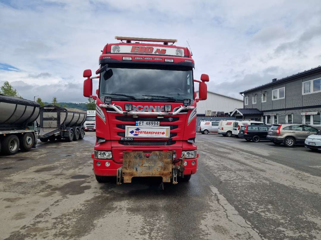 Scania R580 Brøytebil med sideplog og hydraulisk saltsystem - Camión multibasculante: foto 1 Scania R580 Brøytebil med sideplog og hydraulisk saltsystem - Camión multibasculante: foto 1