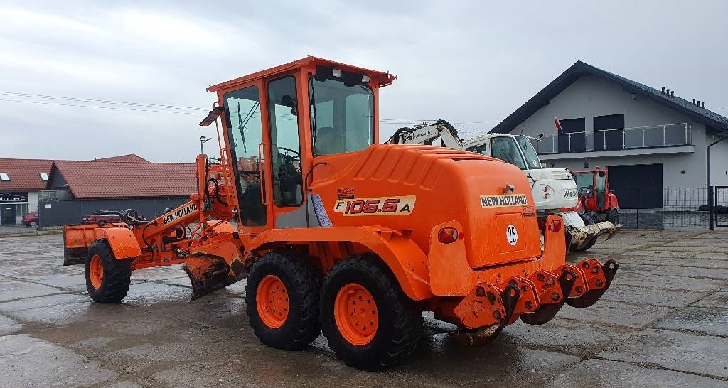 New Holland F 106.6 A - Grader: foto 2 New Holland F 106.6 A - Grader: foto 2