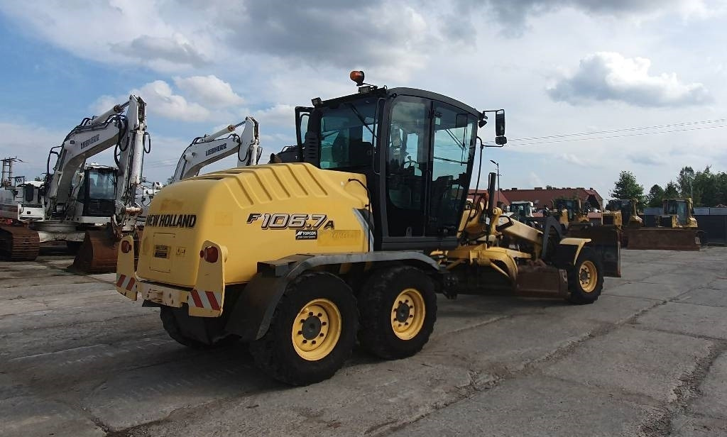 New Holland F 106.7 A - Grader: foto 4 New Holland F 106.7 A - Grader: foto 4