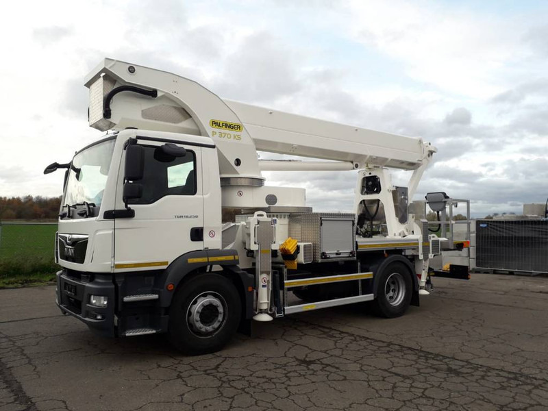 Palfinger P 370 KS | 2021 - Camión con plataforma elevadora: foto 2 Palfinger P 370 KS | 2021 - Camión con plataforma elevadora: foto 2