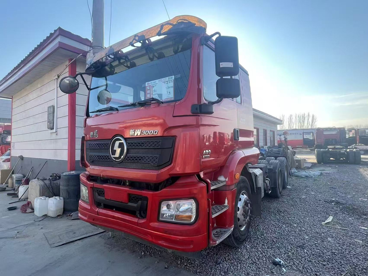 SHACMAN M3000 - Cabeza tractora: foto 2 SHACMAN M3000 - Cabeza tractora: foto 2