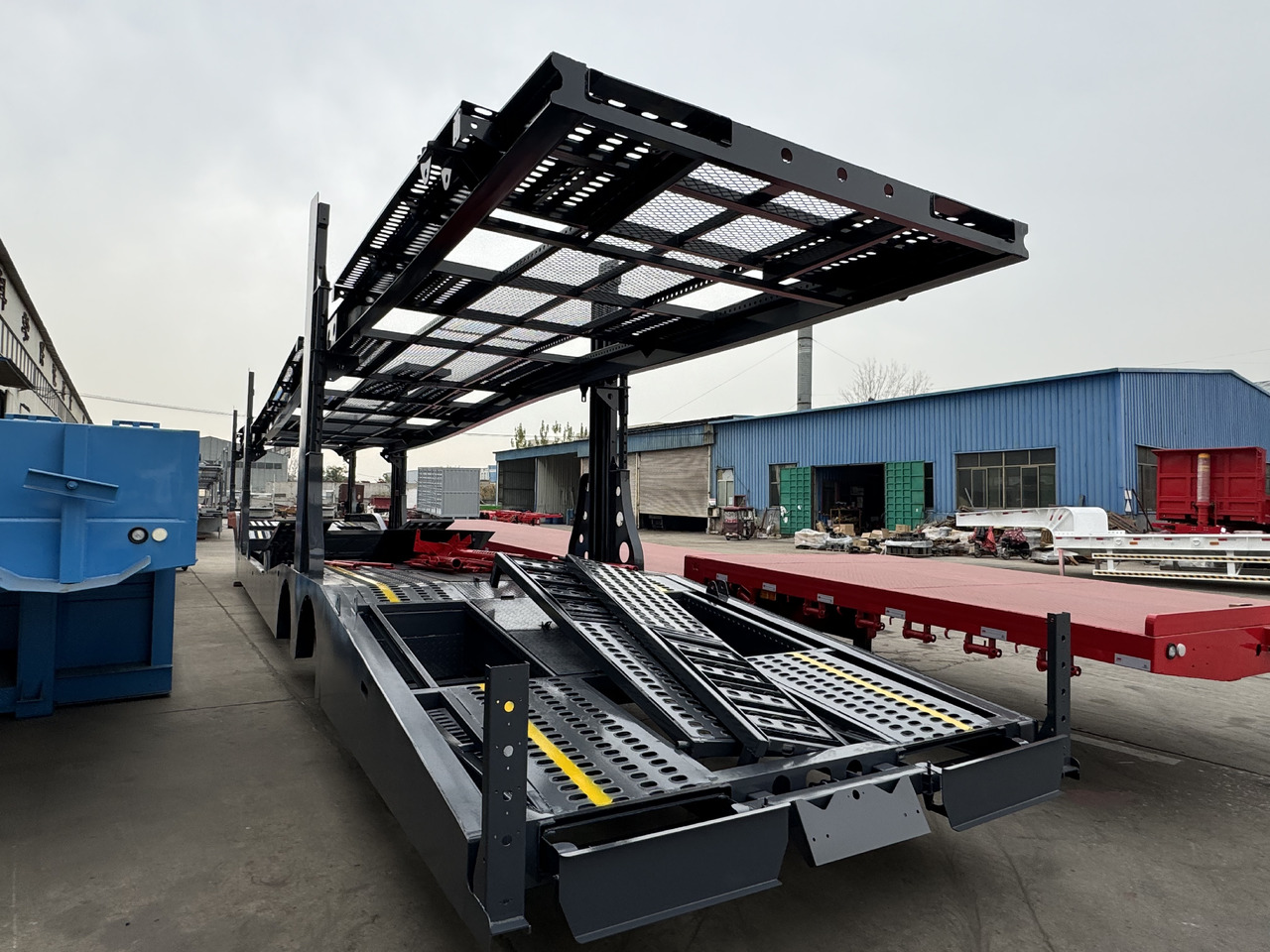 - Semirremolque portavehículos: foto 3 - Semirremolque portavehículos: foto 3