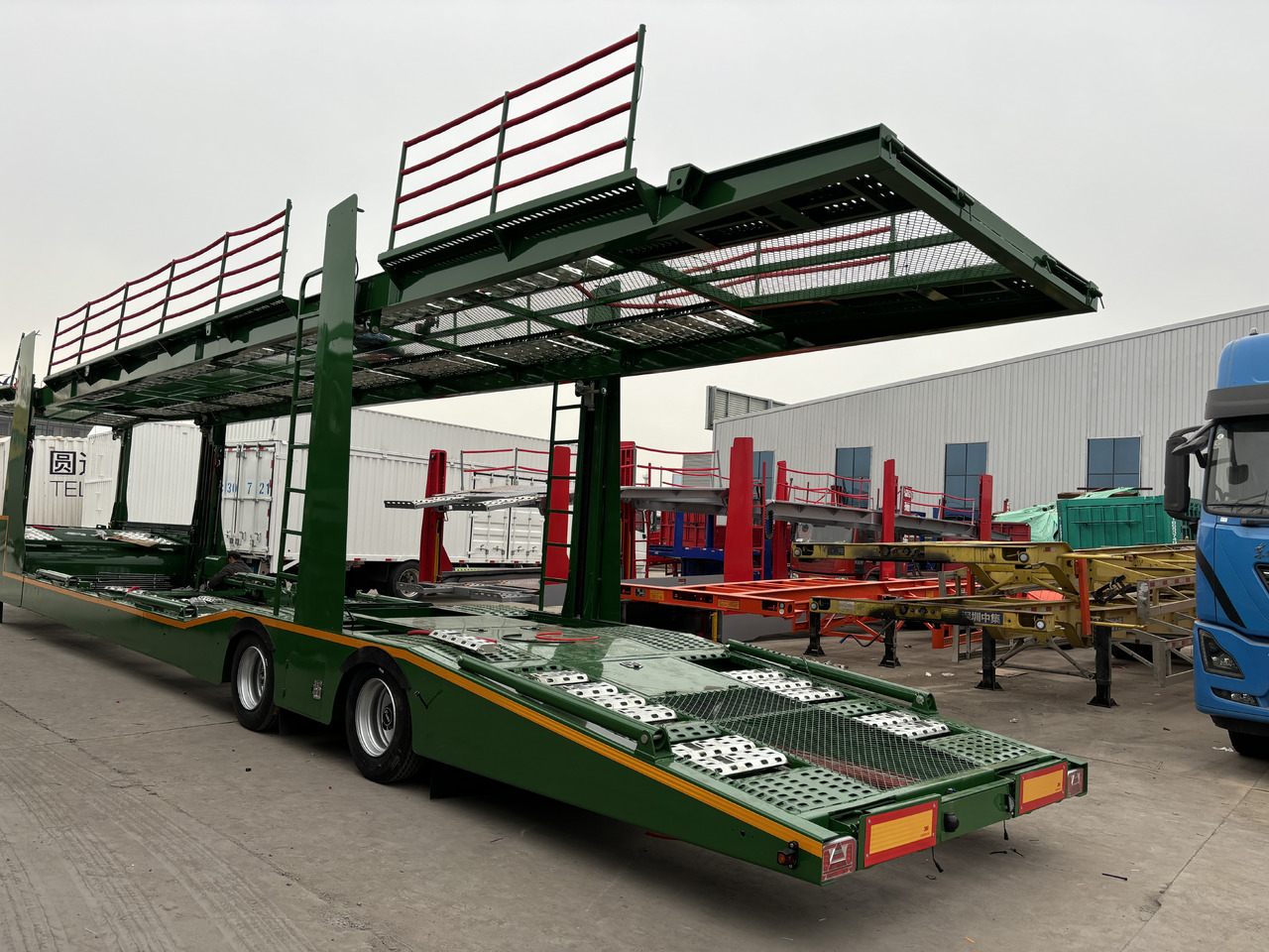 - Semirremolque portavehículos: foto 2 - Semirremolque portavehículos: foto 2